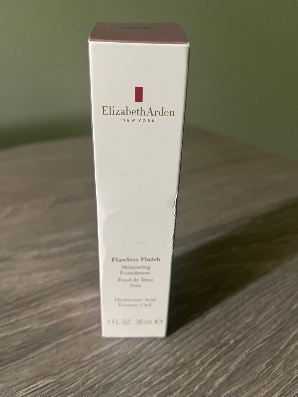 Elizabeth Arden Flawless Finish Foundation - White Box with Red Logo